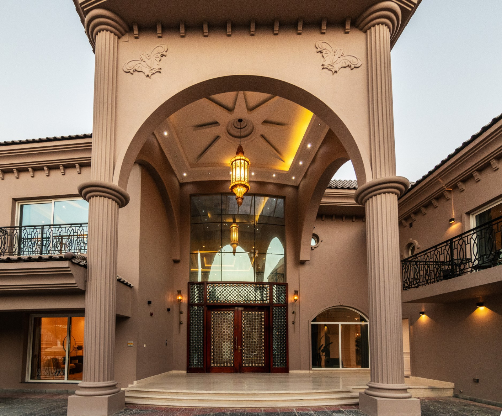 7 BR Villa in Jumeirah Golf Estates