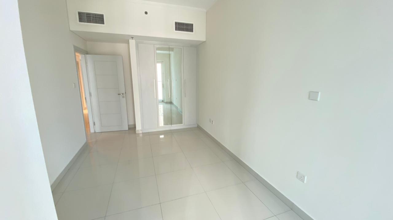 3 BR + Maid apartment in Damac Heights/ Dubai Marina