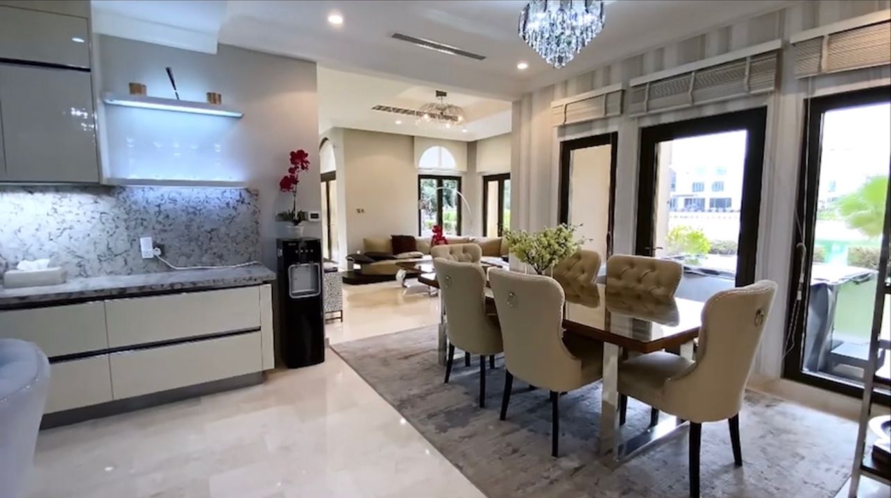 Villa for rent in Palm Jumeirah
